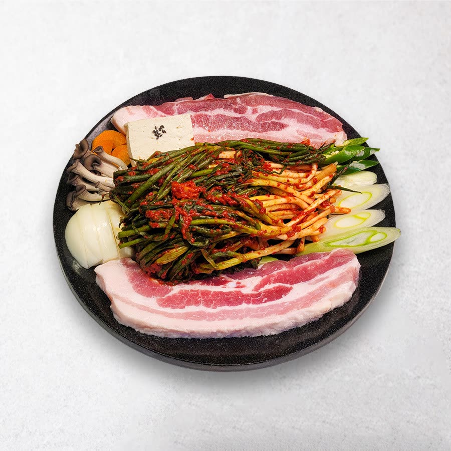 파김치 두루치기 Green Onion Kimchi Pork Duruchigi — 제주특별집 홍대점 두루치기 · Jeju Special House Hongdae Korean BBQ menu (サムギョプサル · 烤肉)