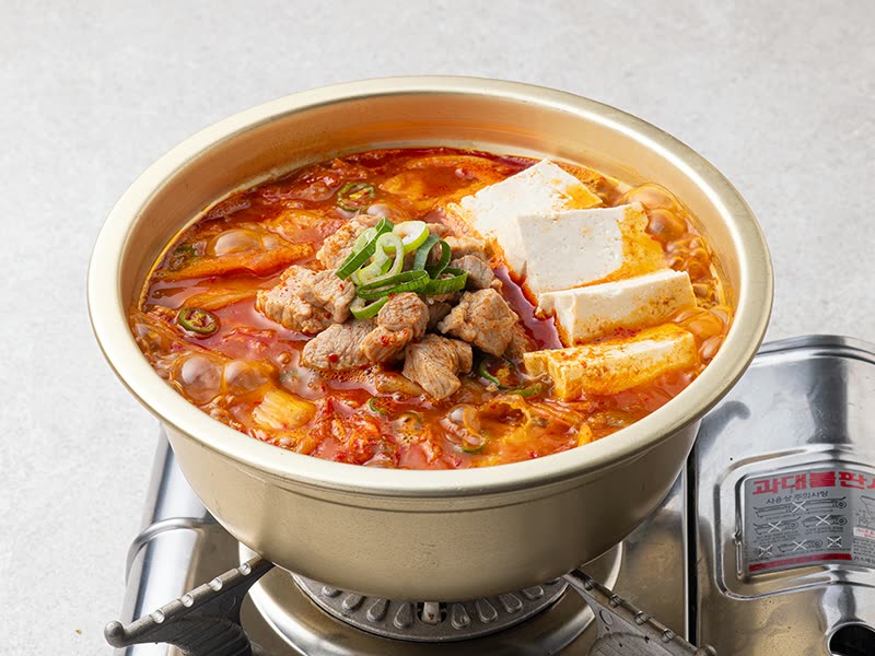 도야지 김치찌개 Pork Kimchi Stew — 제주특별집 홍대점 찌개류 · Jeju Special House Hongdae Korean BBQ menu (サムギョプサル · 烤肉)