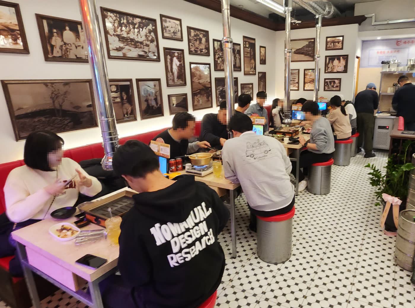 제주특별집 홍대점 매장 7 — Jeju Special House Korean BBQ restaurant in Hongdae, Seoul (storefront, interior and dining room)